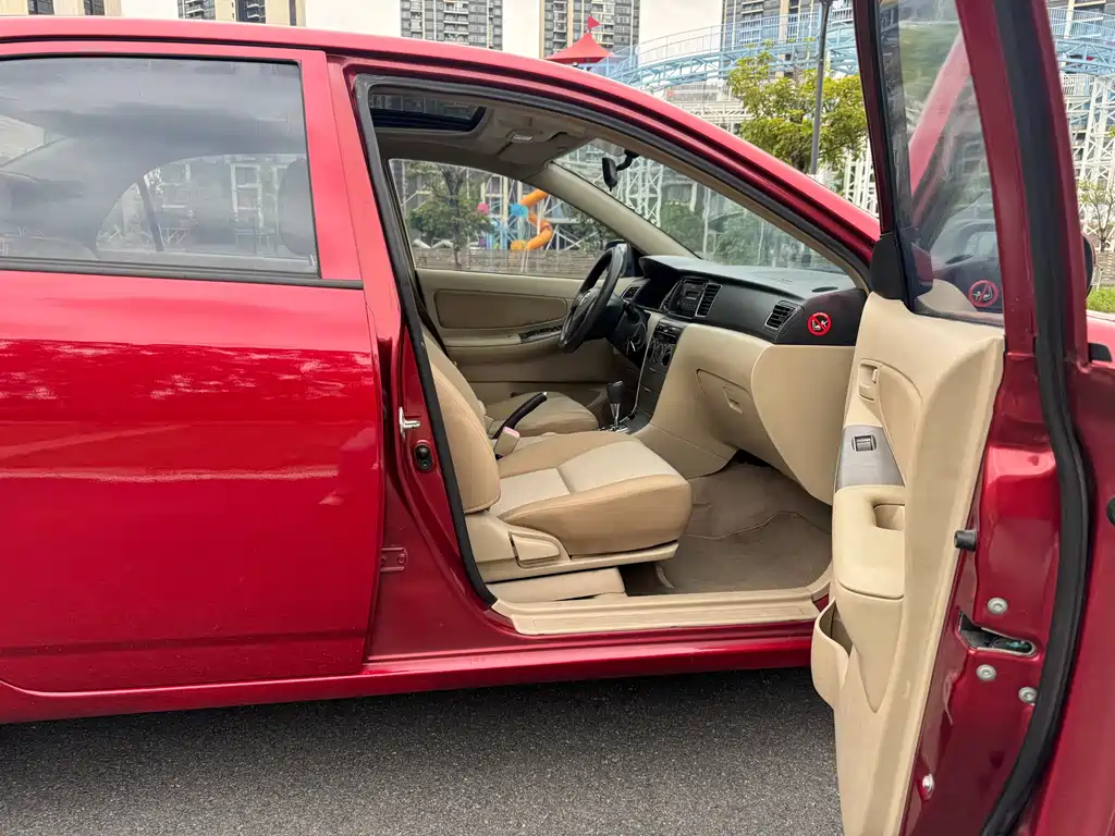 Toyota Corolla 2015 — фото 10