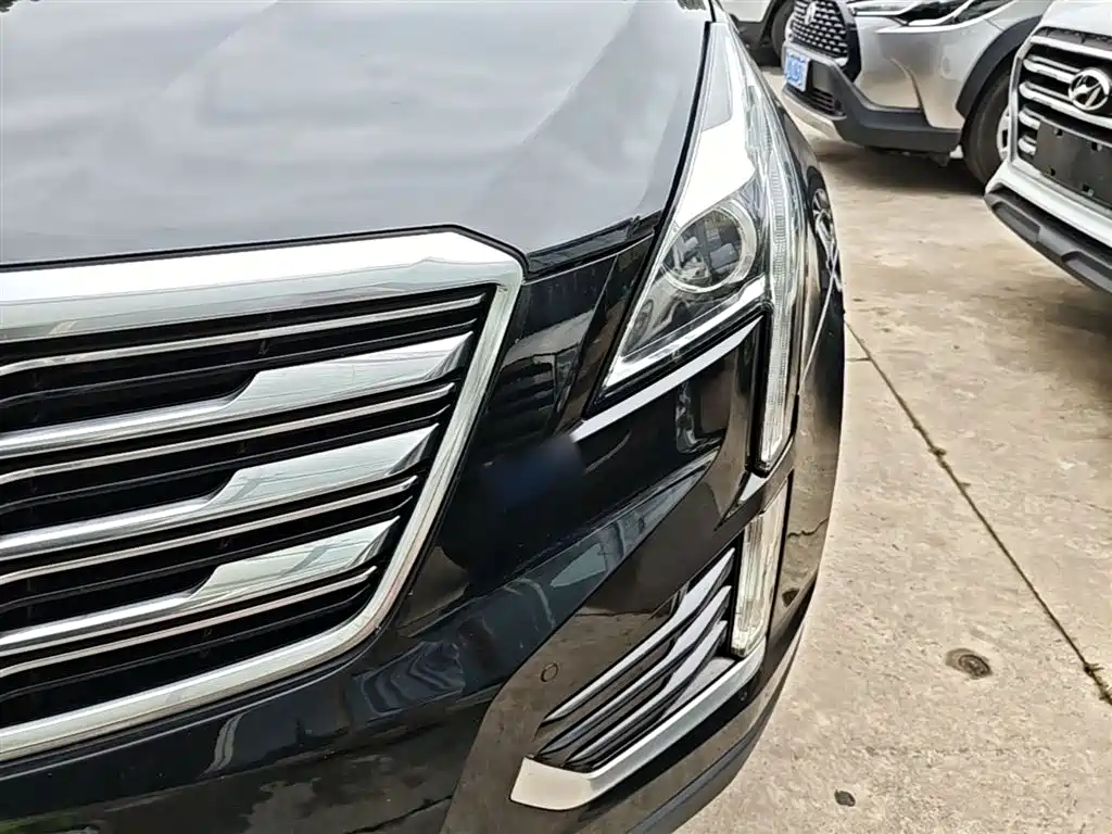 Cadillac XT5 2018 — фото 24