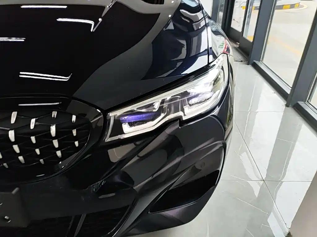 BMW 3 Series 2022 — фото 18