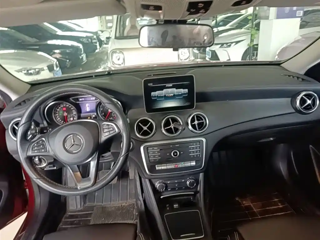 Mercedes-Benz GLA 2018 — фото 10