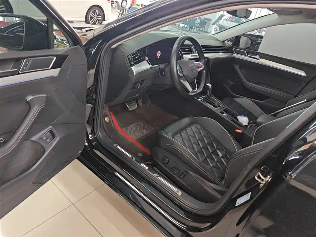 Volkswagen Magotan GTE PHEV 2023 — фото 16