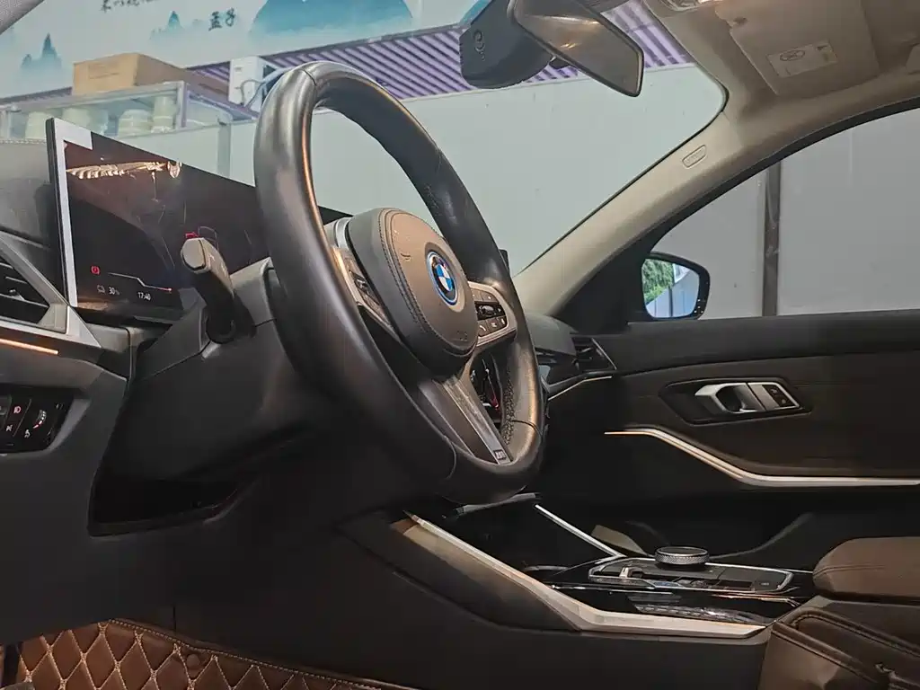 BMW i3 2023