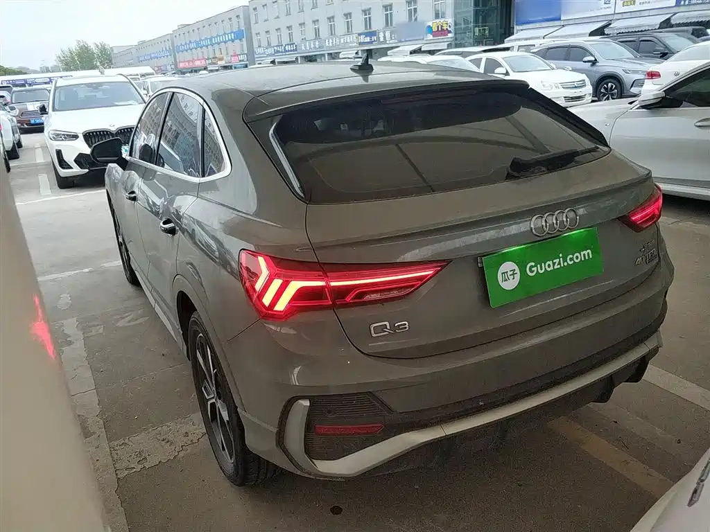 Audi Q3 Sportback 2020 — фото 23