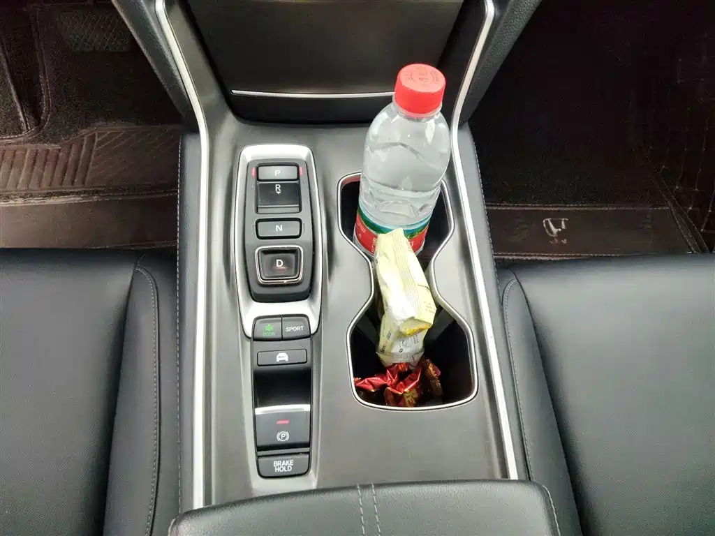 Honda Accord 2023 — фото 14