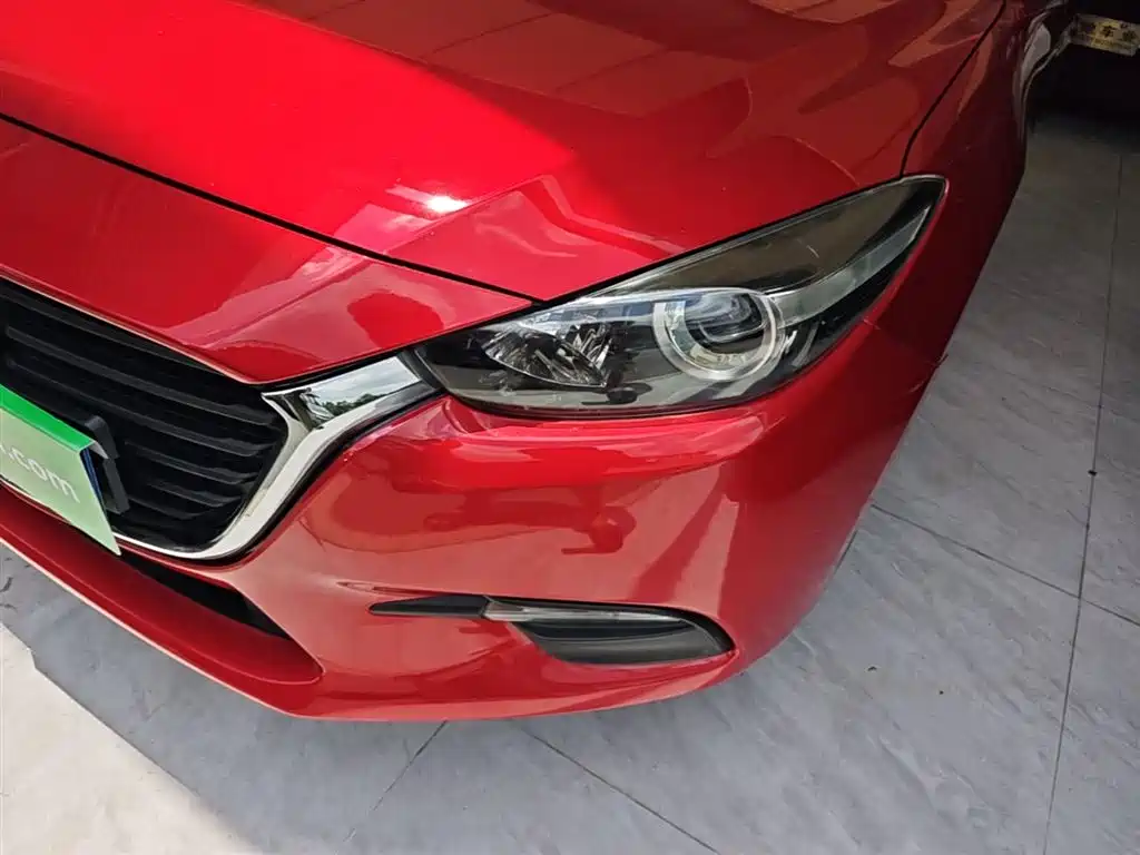 Mazda 3 Axela 2019 — фото 24