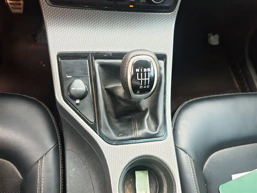Geely Emgrand GS 2017 — фото 7