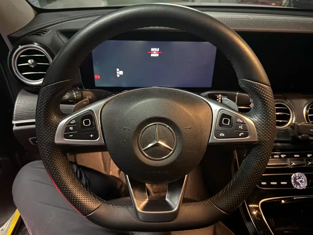 Mercedes-Benz E-Class 2017 — фото 7
