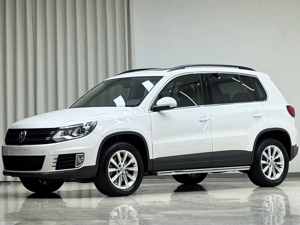 Volkswagen Tiguan 2017 — фото 1