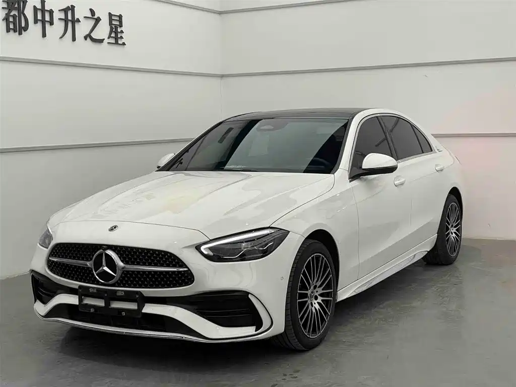 Mercedes-Benz C-Class 2024 — фото 1