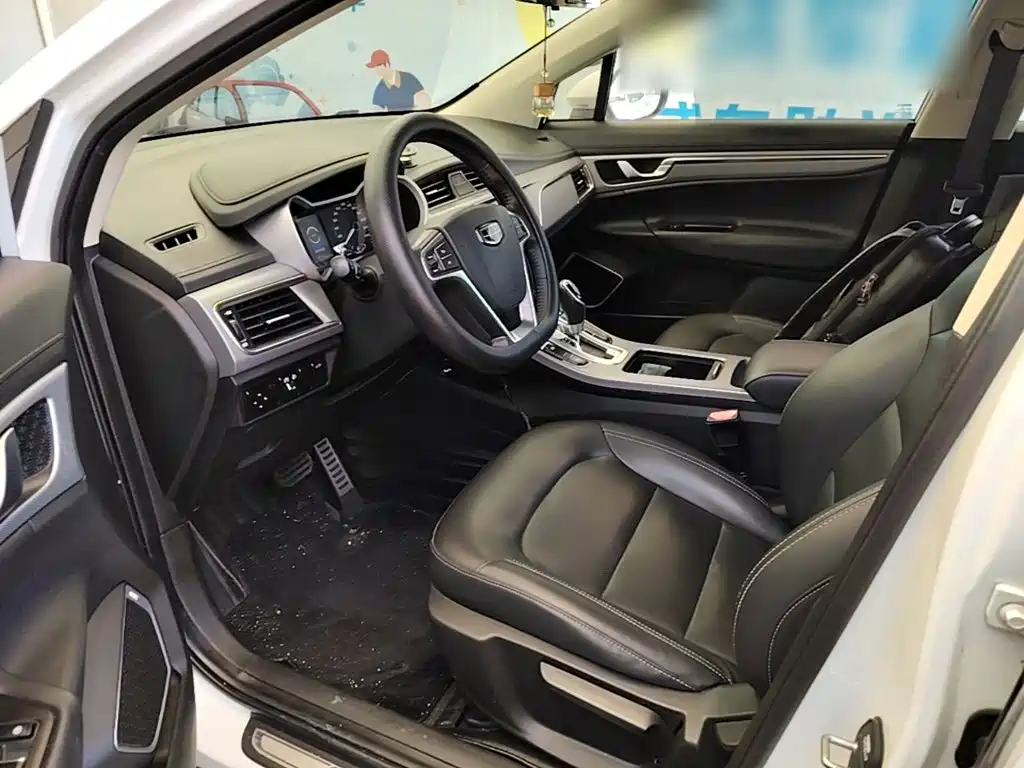 Geely Emgrand GS 2018 — фото 15