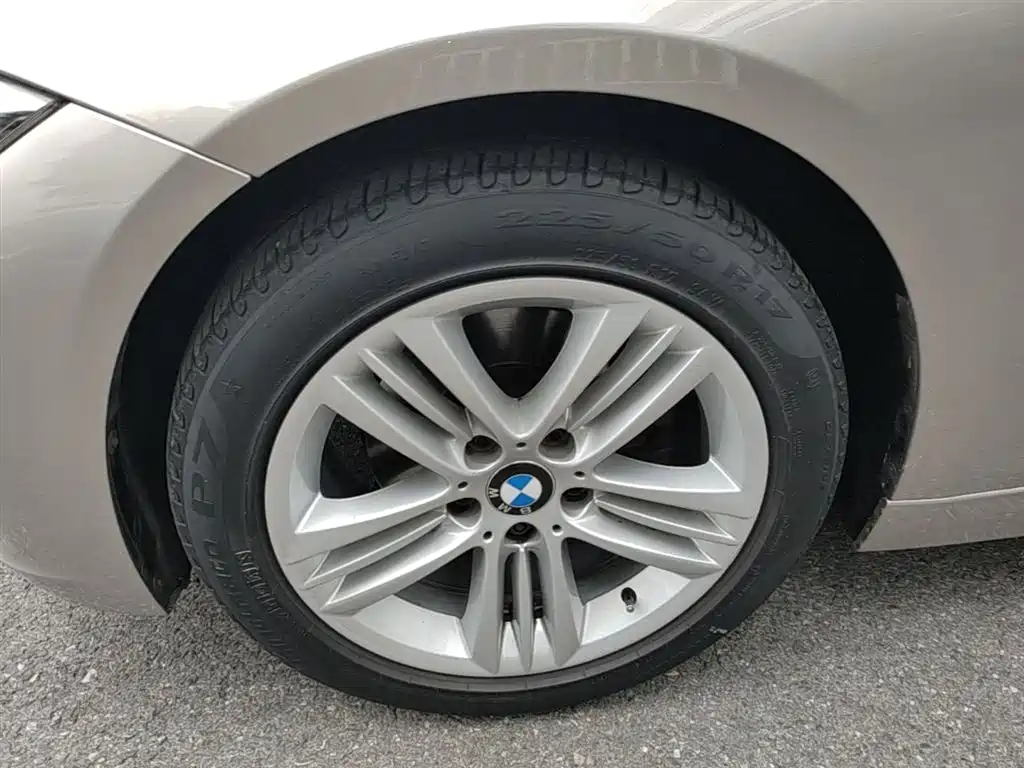 BMW 3 Series 2016 — фото 23