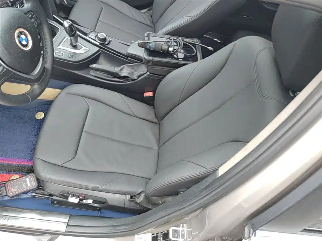 BMW 3 Series 2016 — фото 15