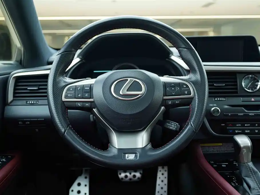 Lexus RX 2017 — фото 18