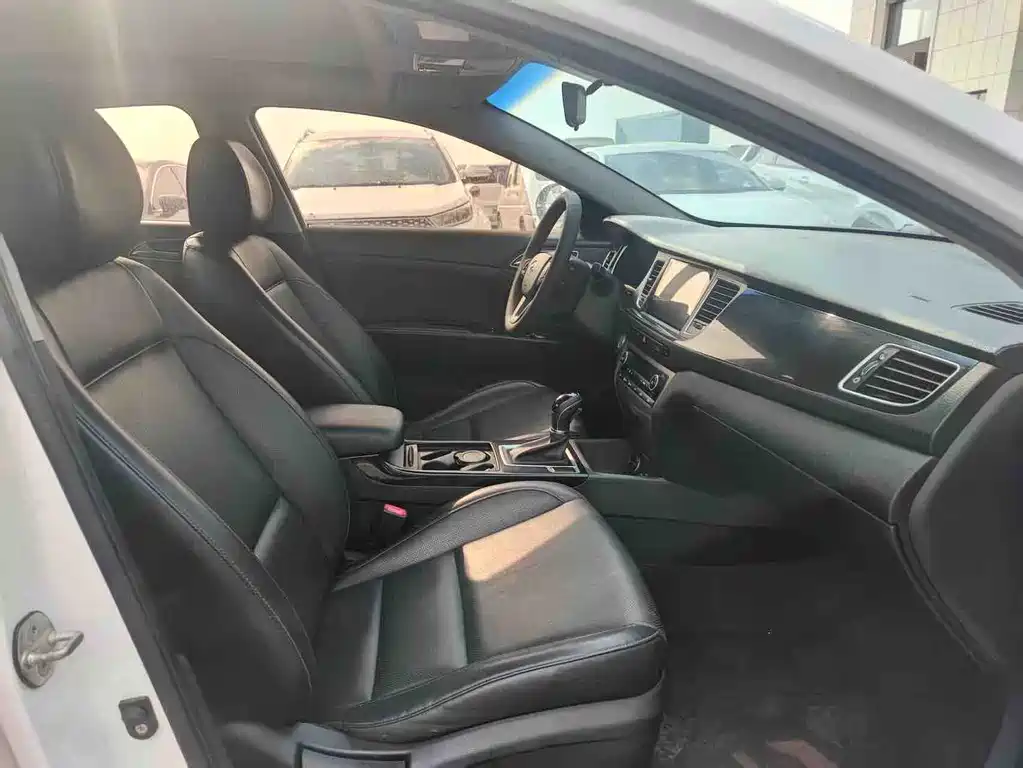 Hyundai Mistra 2015 — фото 11