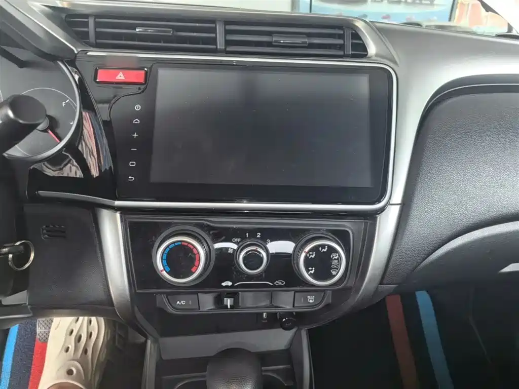 Honda City 2015 — фото 10