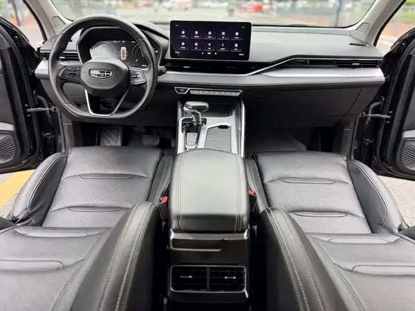 Geely Xingrui 2021
