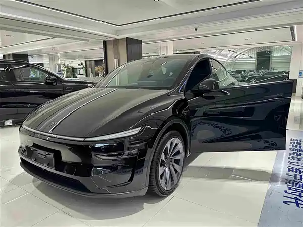 Tesla Model Y 2026