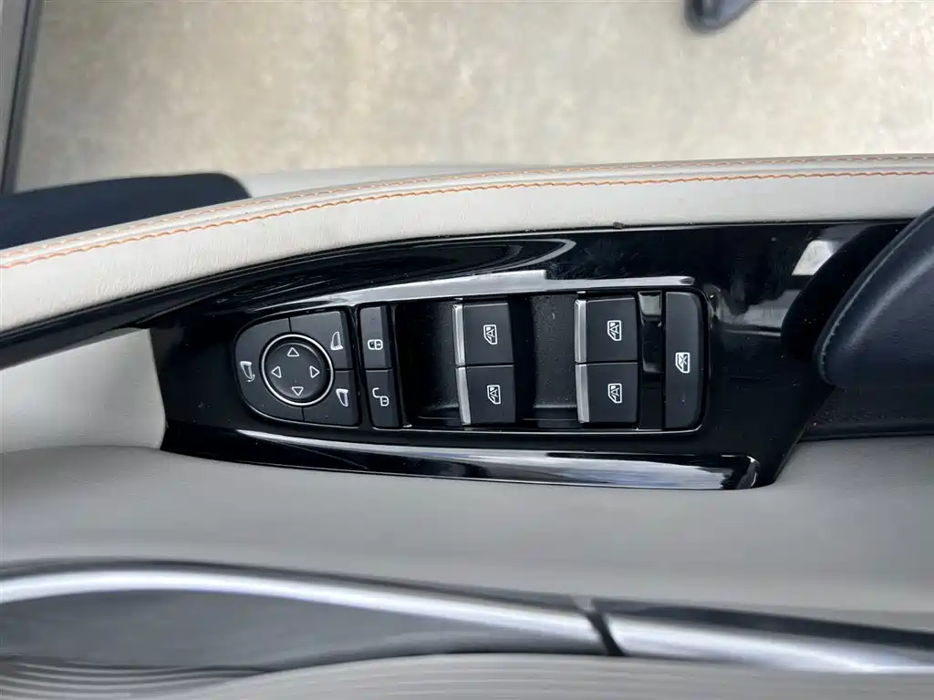 BYD PLUS New Energy 2021 — фото 10