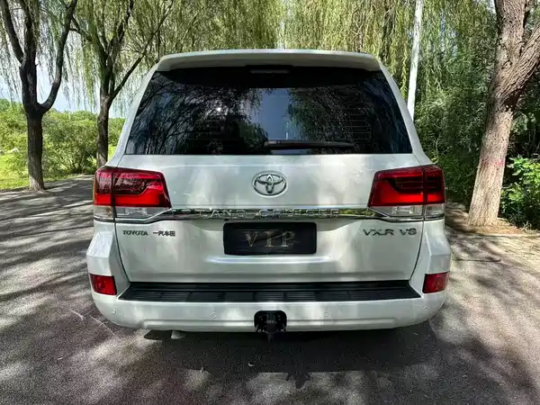 Toyota Land Cruiser 2016