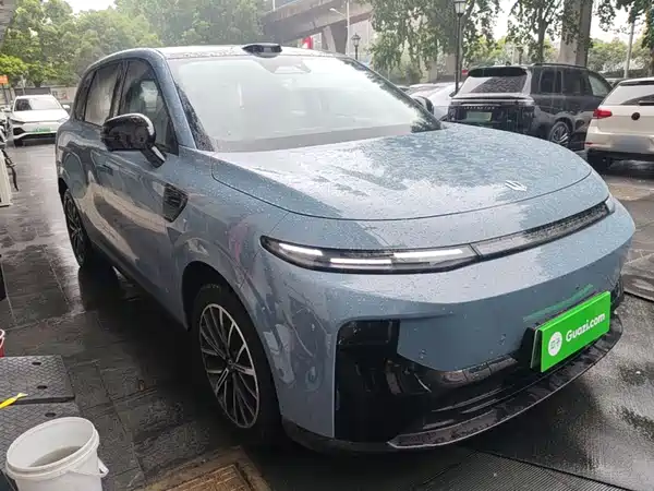 Leapmotor B10 2025
