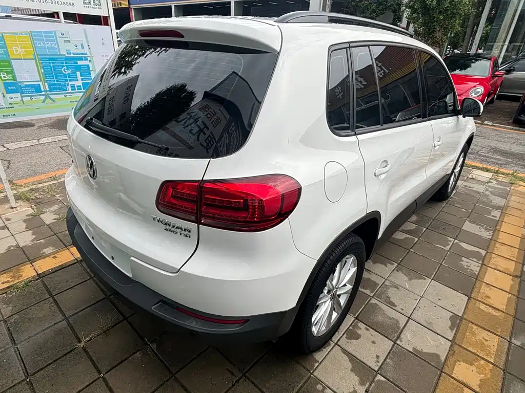 Volkswagen Tiguan 2018 — фото 6