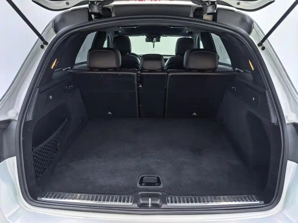 Mercedes-Benz GLC 2020 — фото 29