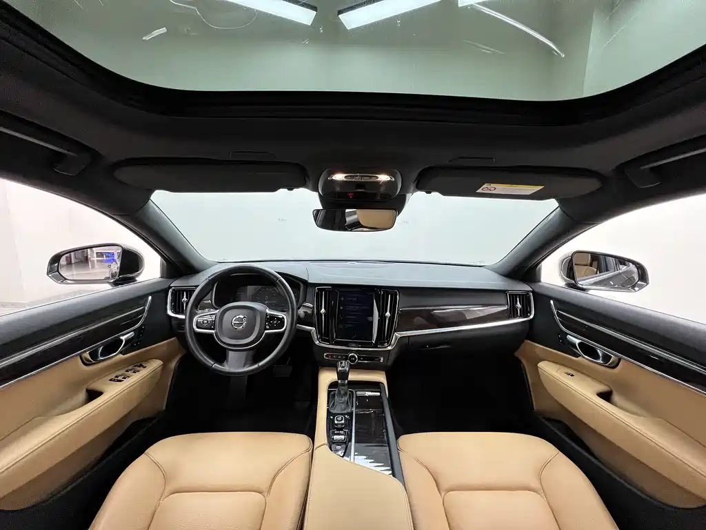 Volvo S90 2018 — фото 11