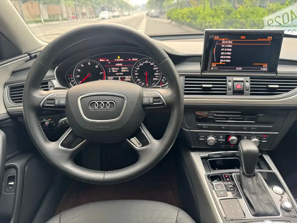 Audi A6L 2019 — фото 11