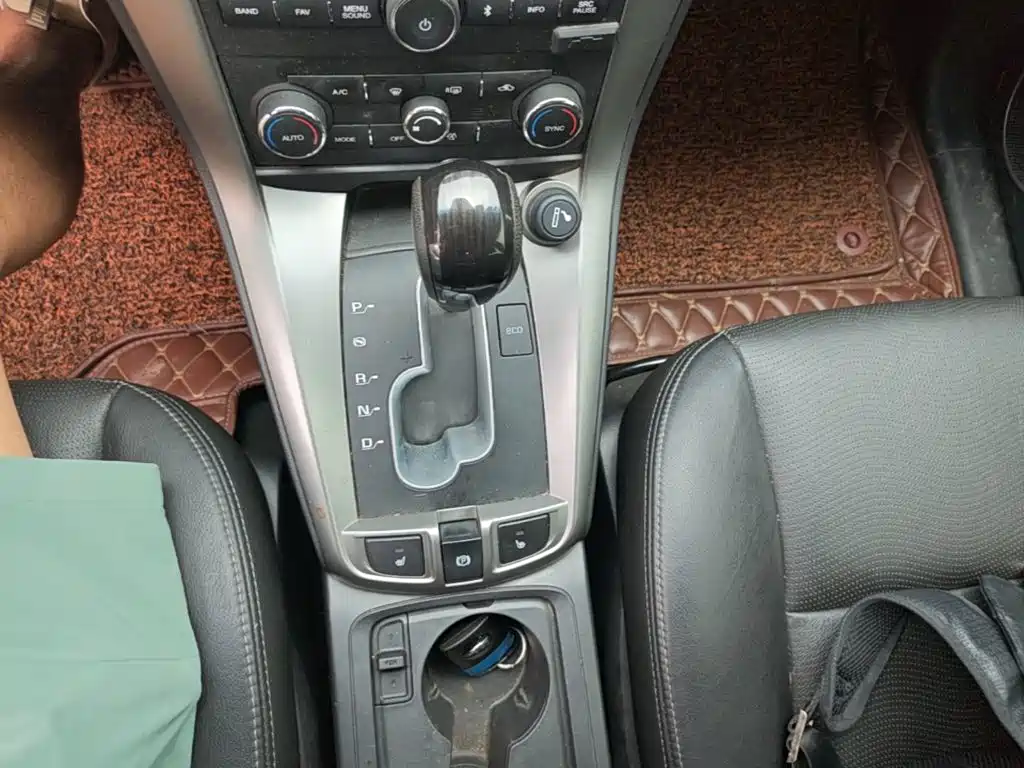Chevrolet Captiva 2016 — фото 14