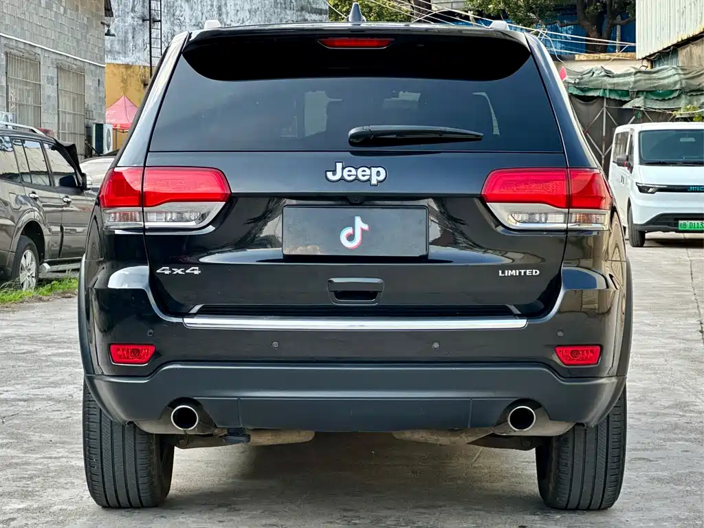 Jeep Grand Cherokee 2014 — фото 5
