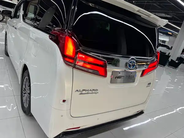 Toyota Alphard 2020