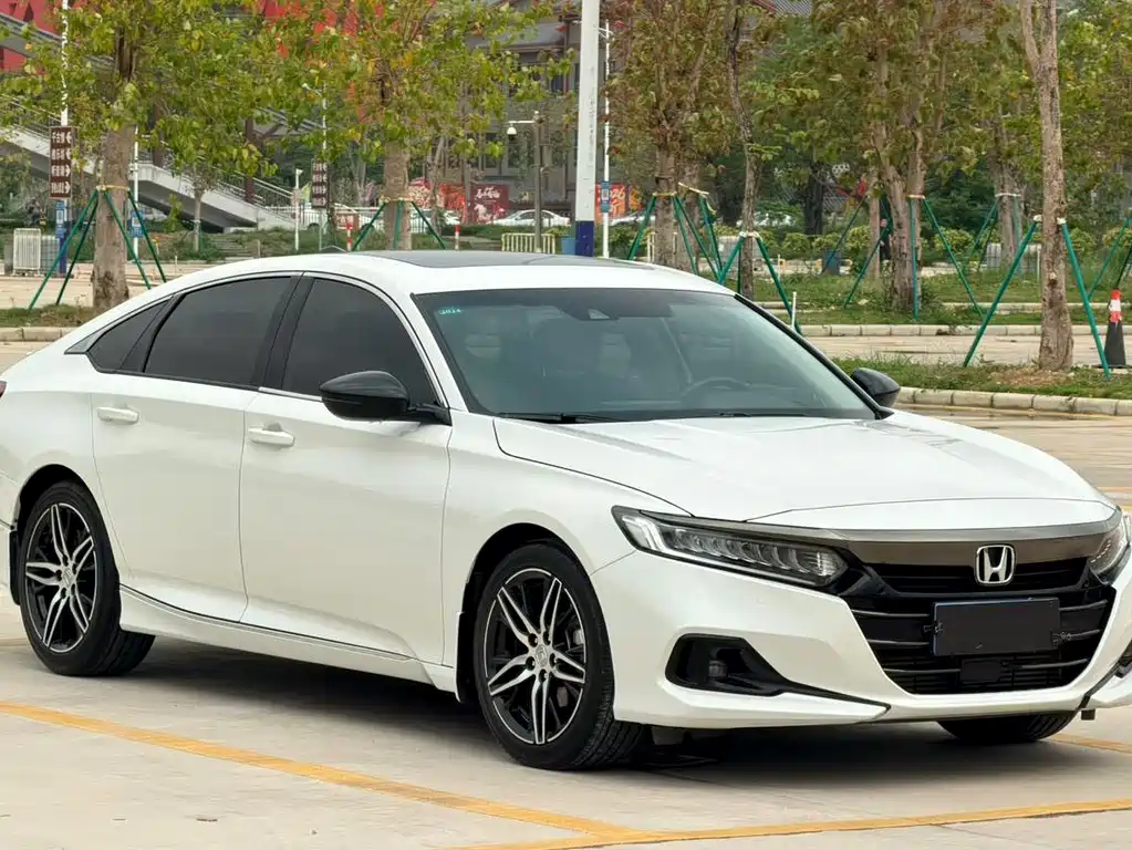 Honda Accord 2022 — фото 2