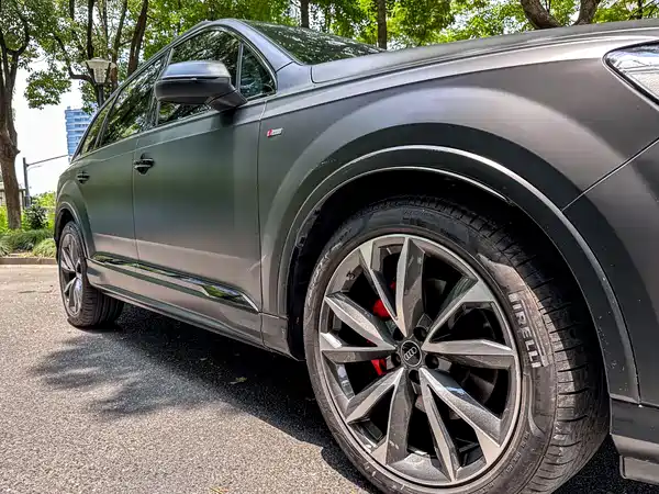 Audi Q7 2025
