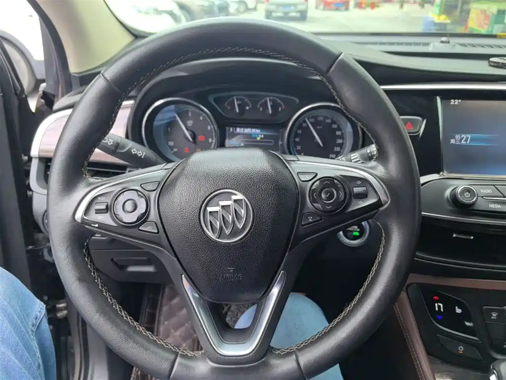 Buick Envision Plus 2016 — фото 11