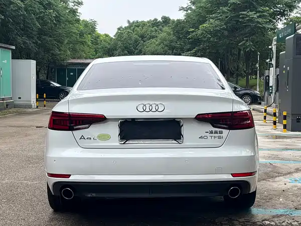 Audi A4L 2017
