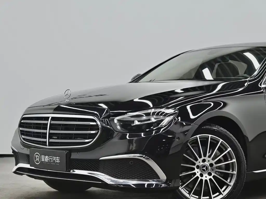 Mercedes-Benz E-Class 2023 — фото 17