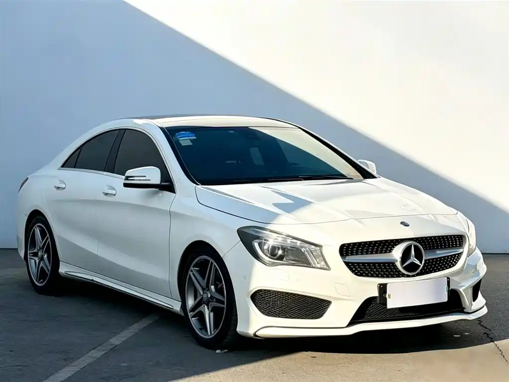Mercedes-Benz CLA 2015