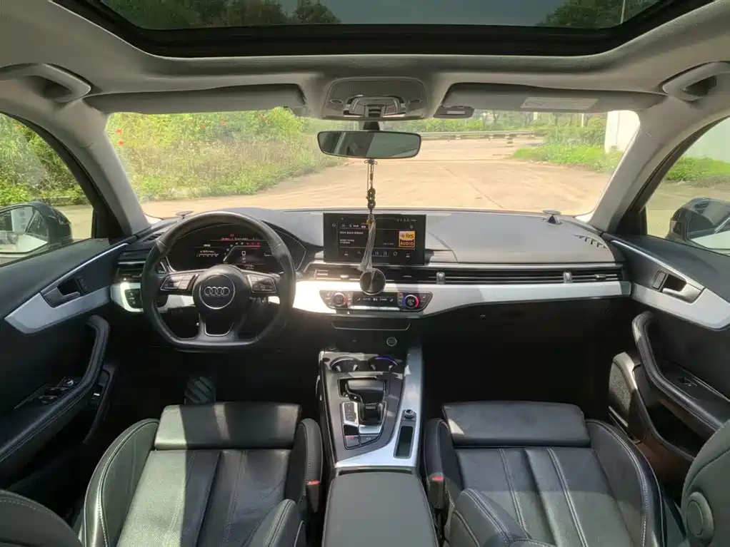 Audi A4L 2021