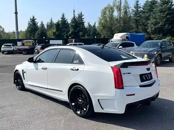 Cadillac ATS-L 2015