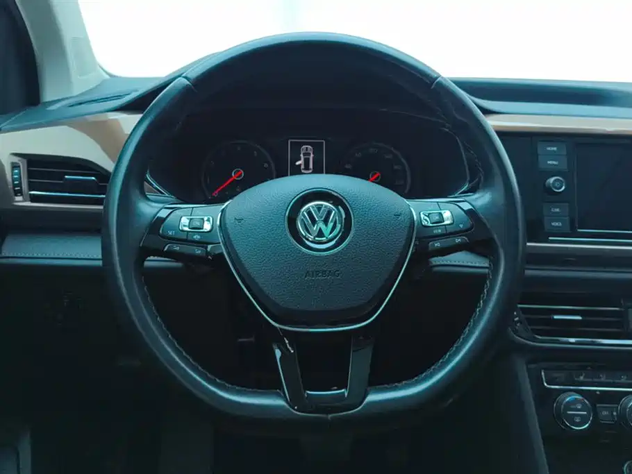 Volkswagen Tharu 2019 — фото 15