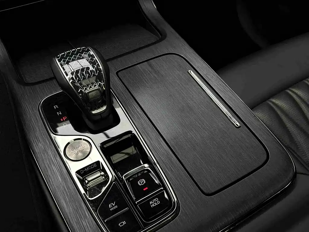 GAC Motor Trumpchi GS8 2022 — фото 12