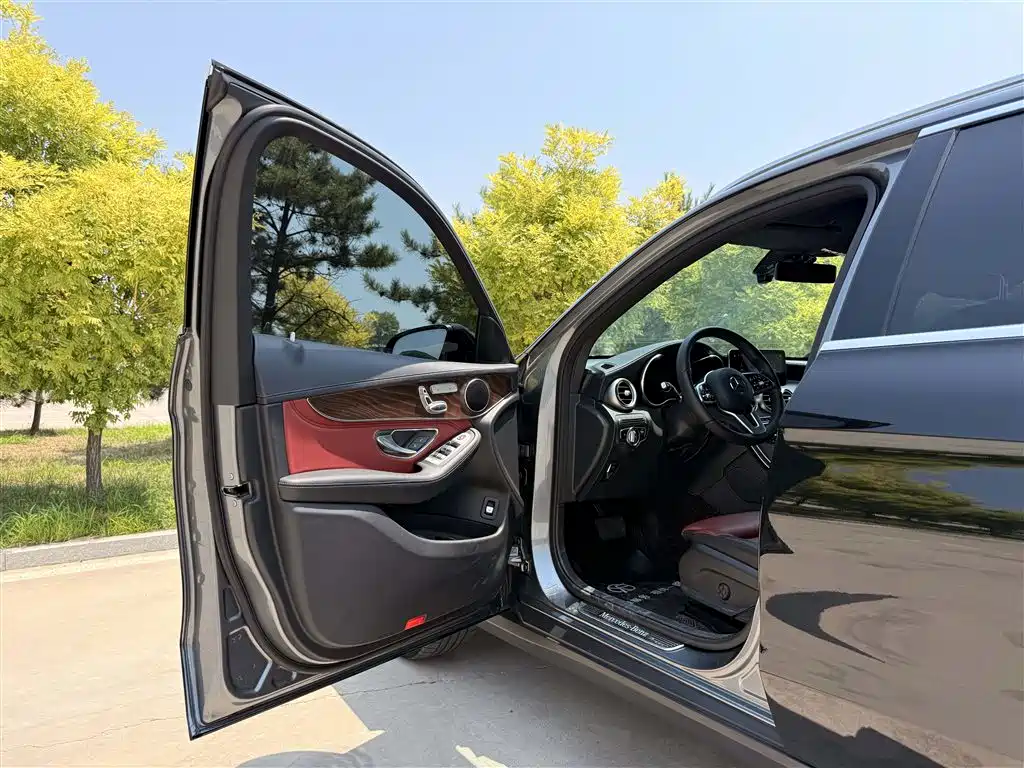 Mercedes-Benz GLC 2020