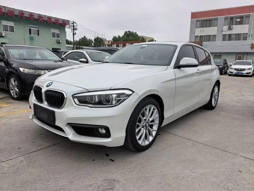 BMW 1 Series 2016 — фото 1