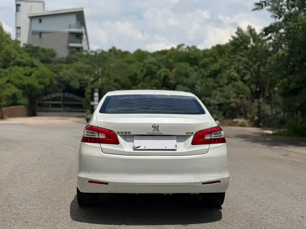 Peugeot 408 2014
