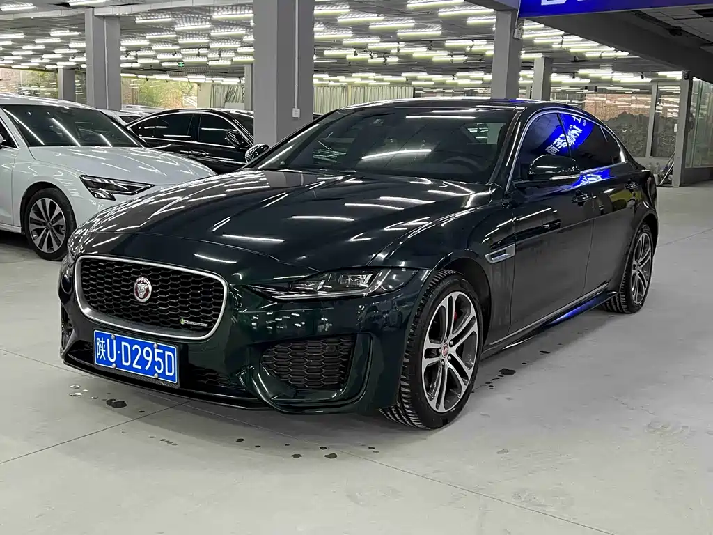 Jaguar XEL 2023 — фото 1