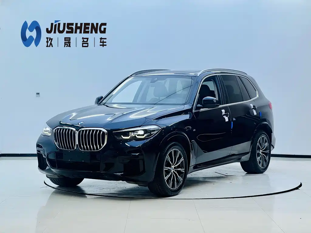 BMW X5 2022 — фото 1