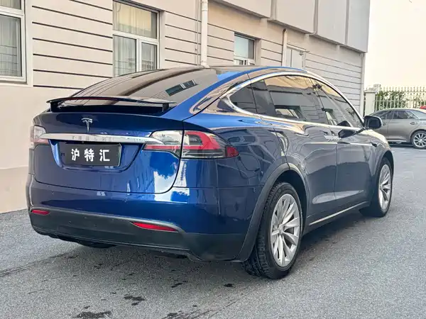 Tesla Model X 2017