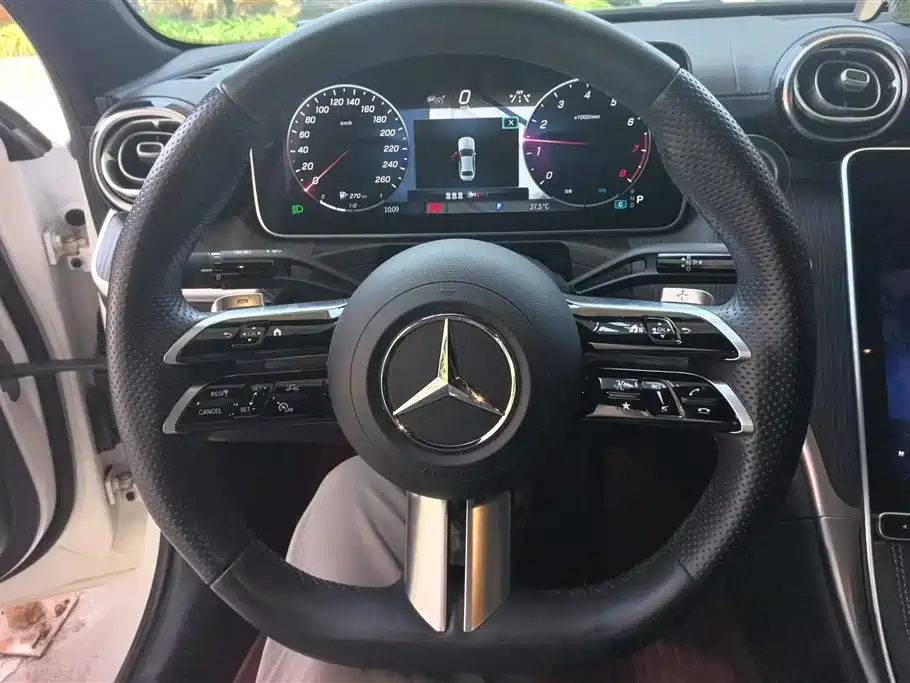 Mercedes-Benz C-Class 2024 — фото 15