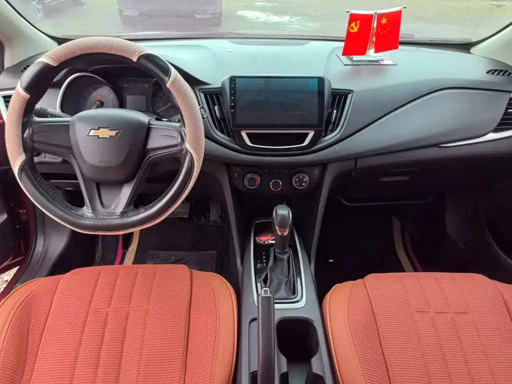 Chevrolet Cavalier 2019 — фото 10
