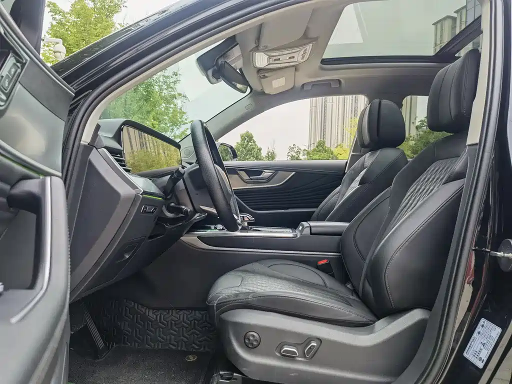 Hongqi HS5 2024